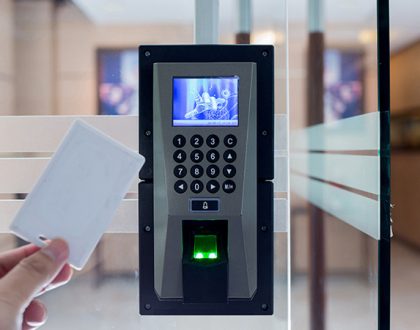 Two Clear Benefits of Contactless Access Control